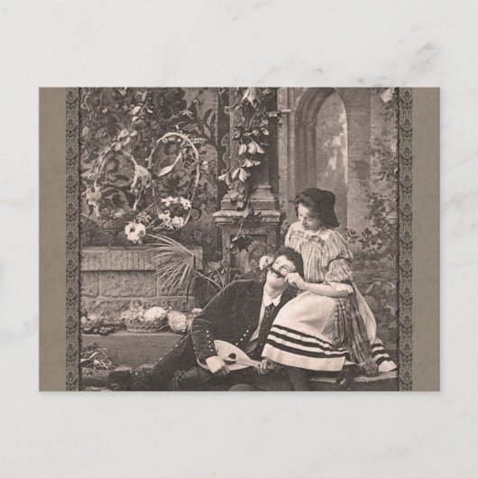 人の口ひげのおもしろいなヴィンテージと遊んでいる女の子 ポストカード (正面)