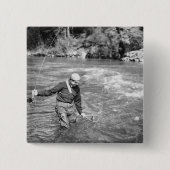 人の魚釣り 缶バッジ (正面)