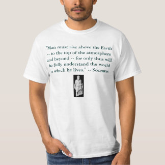"人は地球の上で立上がらなければなりません -- Thの上に Tシャツ