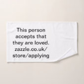 人は彼らが愛されていることを受け入れる。 バスタオルセット (ハンドタオル)