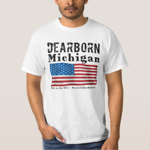 人は米国でなされる袖-ディアボーン、MI -をショートさせます Tシャツ