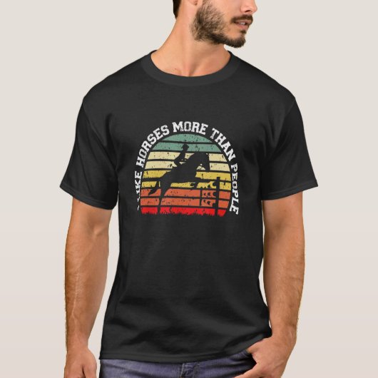 人より馬が好きな女の子の乗馬 私は人より馬が好き Tシャツ (正面)