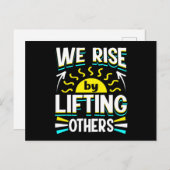 人を持ち上げて起感動的きる引用文 ポストカード (正面/裏面)