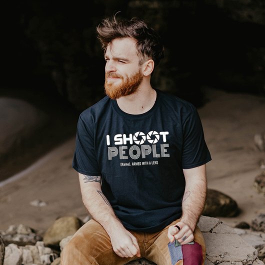 人を撃つ おもしろいカメラマンの愛好家の引用 Tシャツ