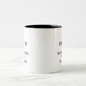 人を殴るのが非難されるので私は皮肉屋 ツートーンマグカップ (中央)