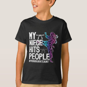 人を殴る姪に誇り感じる空手おばさん 空手姉 Tシャツ