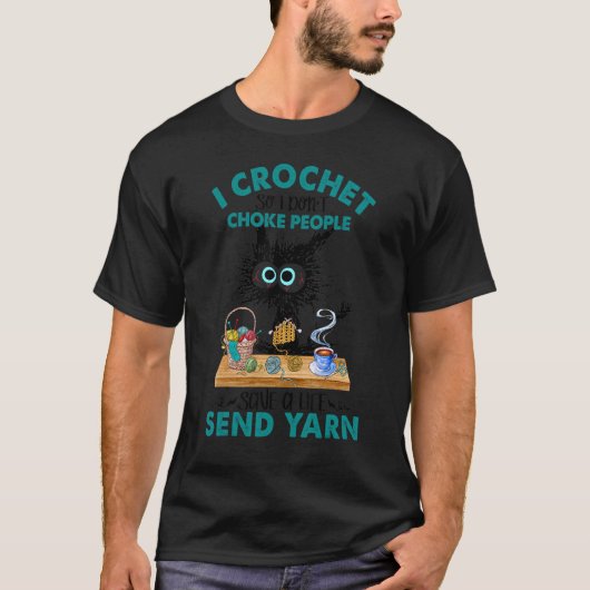 人を絞め殺さないために編み物をする猫 Tシャツ (正面)