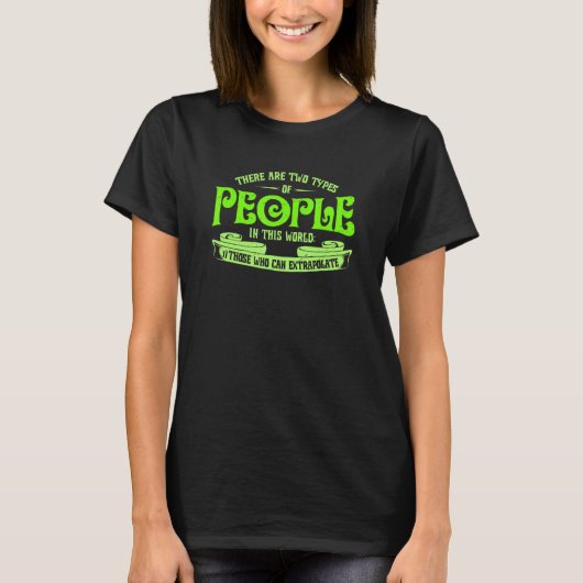 人を追い出せる人には2種類ある Tシャツ (正面)