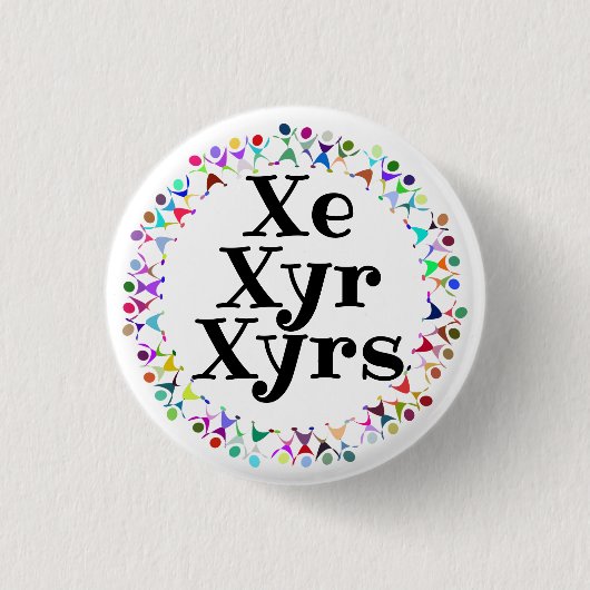 人体図の円の中のXe Xyr Xyrs代名詞 缶バッジ (正面)
