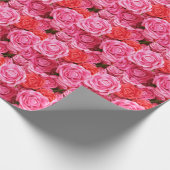 人工赤バラ背景クローズアップ ラッピングペーパー (角)