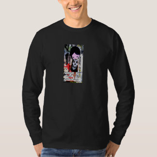 人形とスカルに印刷されたニューヨーク通り Tシャツ