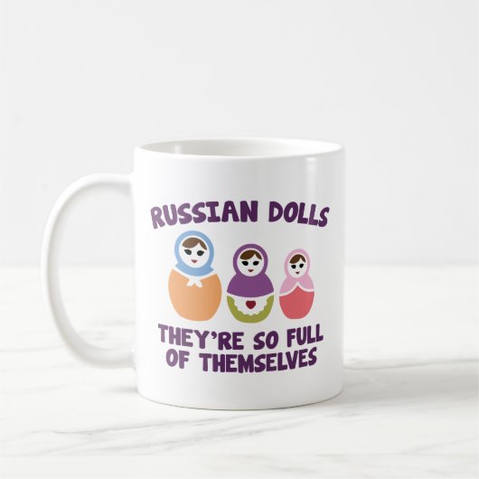 人形ロシアの。彼らは自分たちで満ちている。 コーヒーマグカップ (左)
