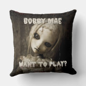 人形80年代幽霊のよく出るホラー映画の悪魔が憑依 クッション (裏面)