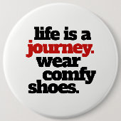 人生おもしろいは旅だ… 缶バッジ (正面)