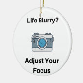 人生がぼやけた？フォーカスの調整 セラミックオーナメント (左)