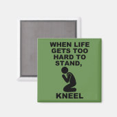 人生がクリスチャンを膝に乗せる懸命に耐えすぎたとき マグネット (正面/裏面)