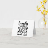 人生が始まり、愛が終わらない家庭 カード (黄色い花)