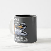 人生が投げかけるものは何でも Funny Sarcastic Duck ツートーンマグカップ (正面左)