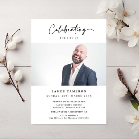 人生のミニマルお祝いの葬儀の写真 招待状