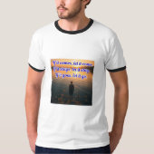 人生の流れに身を任せて受け入れるTシャツ Tシャツ (正面)
