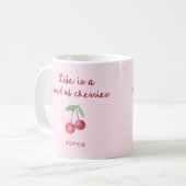 人生はさくらんぼ | ピンクとレトロのスクリプト コーヒーマグカップ (正面左)