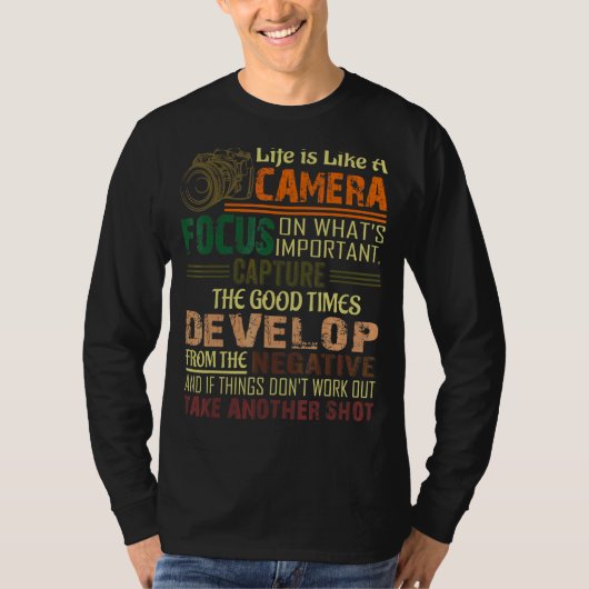 人生はカメラマンのようなカメラマン Tシャツ (正面)