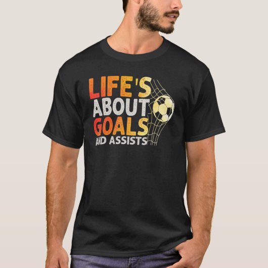 人生はゴールとアシストFutbolサッカー8 Tシャツ (正面)