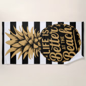 人生はパイナップルビーチでストライプ良い ビーチタオル (正面)