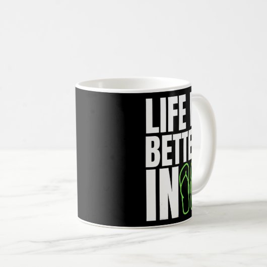 人生はビーチサンダルで良い夏のビーチ服 コーヒーマグカップ (正面右)