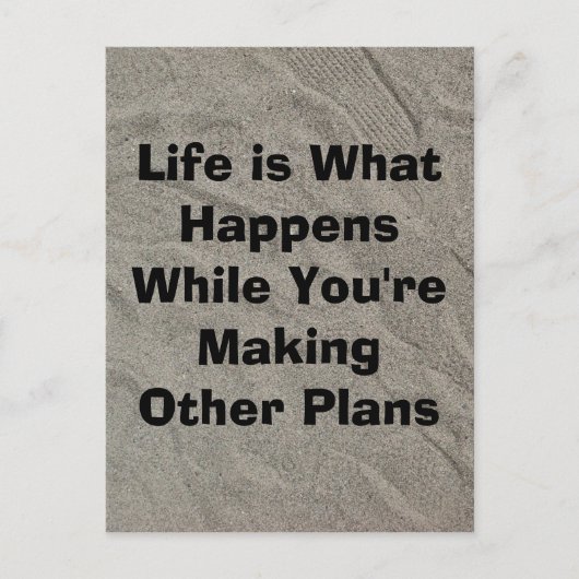 人生は何が起こるか – 砂の中の足跡 ポストカード (正面)