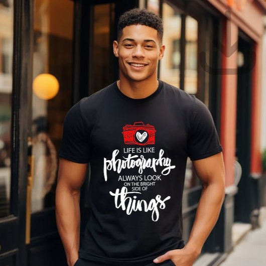 人生は写真のようなもの Tシャツ