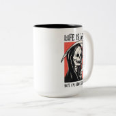 人生は厳しく厳しおもしろいい痛烈なおもしろい皮肉なプン ツートーンマグカップ (正面右)