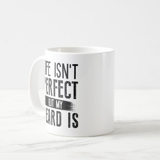 人生は完璧ではないが髭は完璧だ コーヒーマグカップ (正面左)