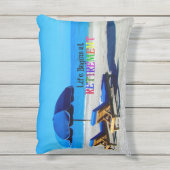 人生は引退から始まる アウトドアクッション (裏面(縦))