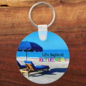 人生は引退から始まる キーホルダー (正面)