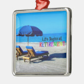 人生は引退から始まる メタルオーナメント (左)