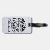 人生は最高の友達と素晴らしい冒険のためにある ラゲッジタグ (裏面横)