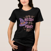 人生は無意味な帽子ハロウィーンの魔女の方が良い トライブレンドTシャツ (正面)