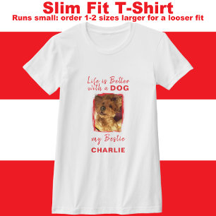 人生は犬の写真名レッドよりよい Tシャツ