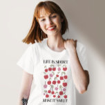 人生は短い作り甘いボホインスピレーション引用文 Tシャツ<br><div class="desc">人生は短い作り甘いボホインスピレーション引用文</div>