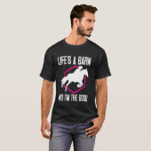 人生は納屋で私はボスホースママ Tシャツ (正面フル)