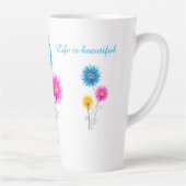 人生は美しく日賛美花を持つ カフェラテマグ (右)