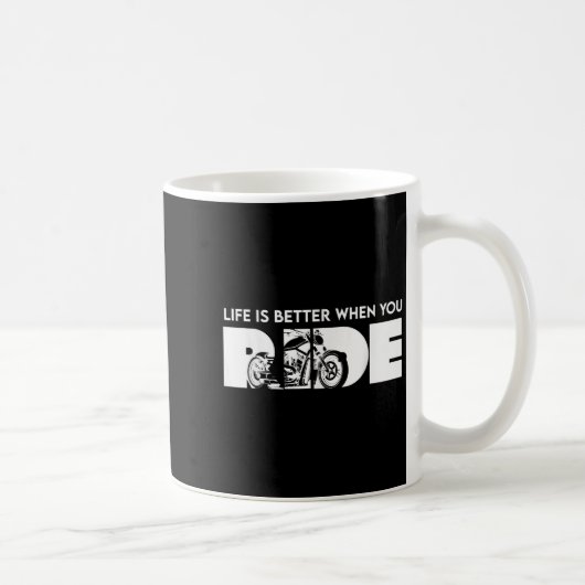人生は良いときに乗るバイクもしくは自転車に乗る人クおもしろいに乗る コーヒーマグカップ (右)