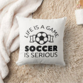 人生は試合のサッカーは深刻だ クッション (ブランケット)