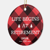 人生は退職金から始パーソナライズされたまる セラミックオーナメント (左)