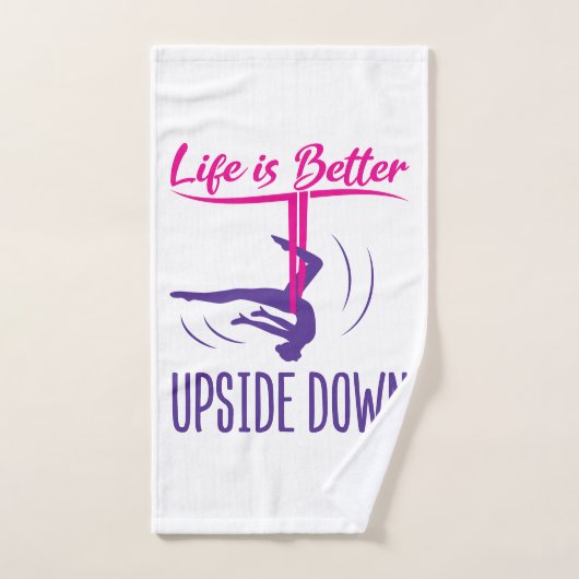 人生は逆さまに空中ヨガより良い ハンドタオル (ハンドタオル)