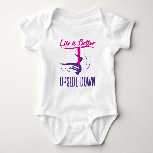人生は逆さまに空中ヨガより良い ベビーボディスーツ (正面)