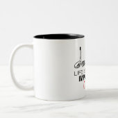 人生は重要な選択ゴルフに満ちていおもしろいる ツートーンマグカップ (左)