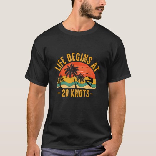 人生は20ノットで始まる7月ファニー夏 Tシャツ (正面)