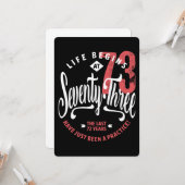 人生は73時に始まる | 73番目の誕生日 カード (正面/裏面インサイチュ)